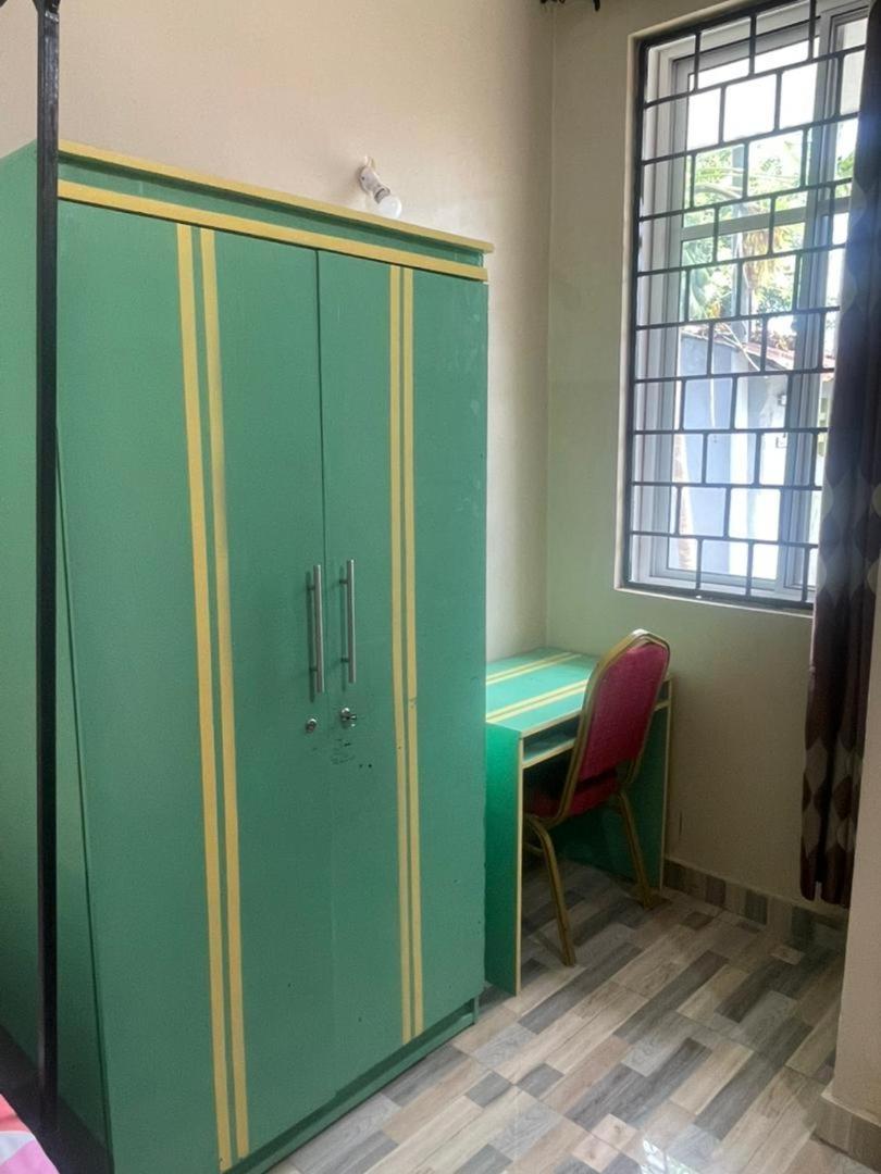达累斯萨拉姆L&J Modern Backpackers Kinondoni住宿加早餐旅馆 客房 照片